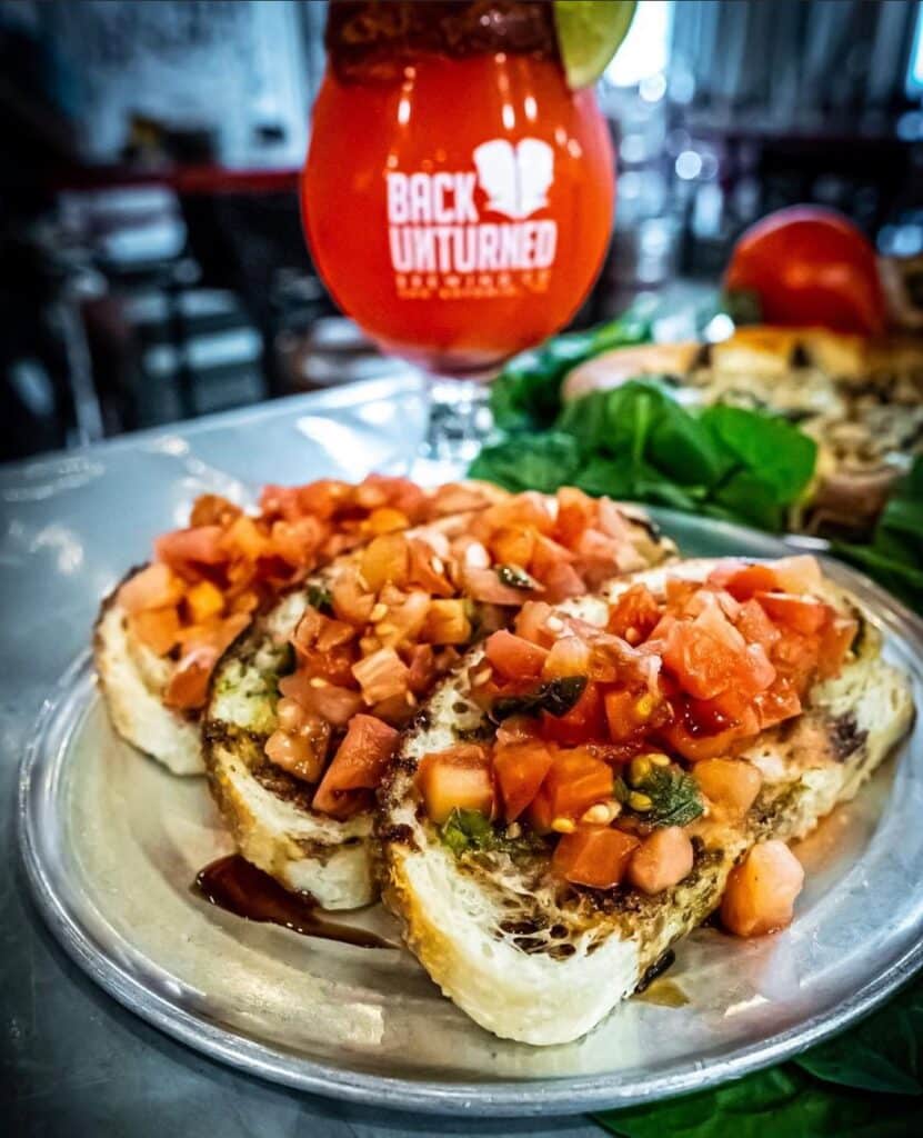 It’s Fall and Friday! 🥳 Come see the best crew in town and enjoy some amazing fo